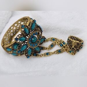 Beautiful costume gold hand chain blue Peacock bracelet with connected ring
